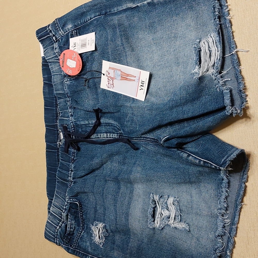 NWT YMI Easy Fit Jean Denim Shorts, size 3X